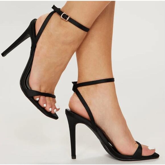 Fashion Nova Flirty & Fun Black Heeled Strappy Square Toe Sandals Size 6.5 NWOT - Picture 1 of 8